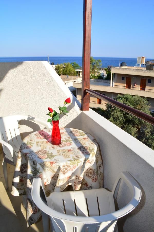 Voula Apartments Agia Marina  ภายนอก รูปภาพ