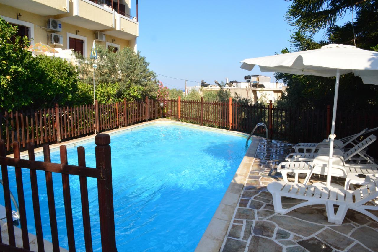 Voula Apartments Agia Marina  ภายนอก รูปภาพ