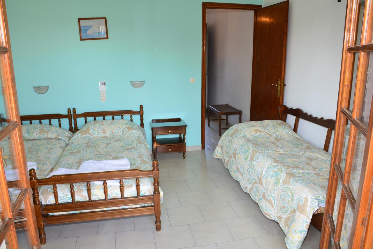 Voula Apartments Agia Marina  ภายนอก รูปภาพ