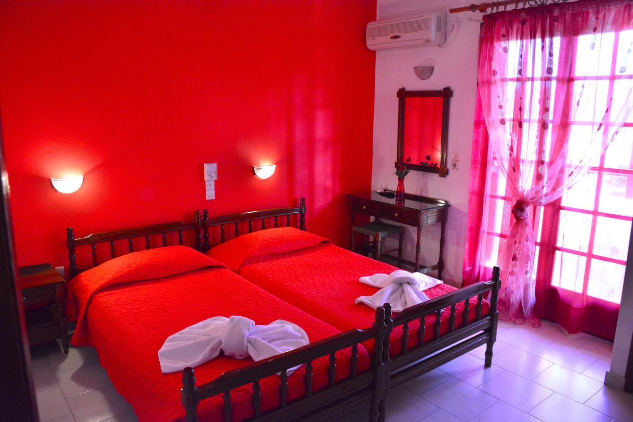 Voula Apartments Agia Marina  ภายนอก รูปภาพ