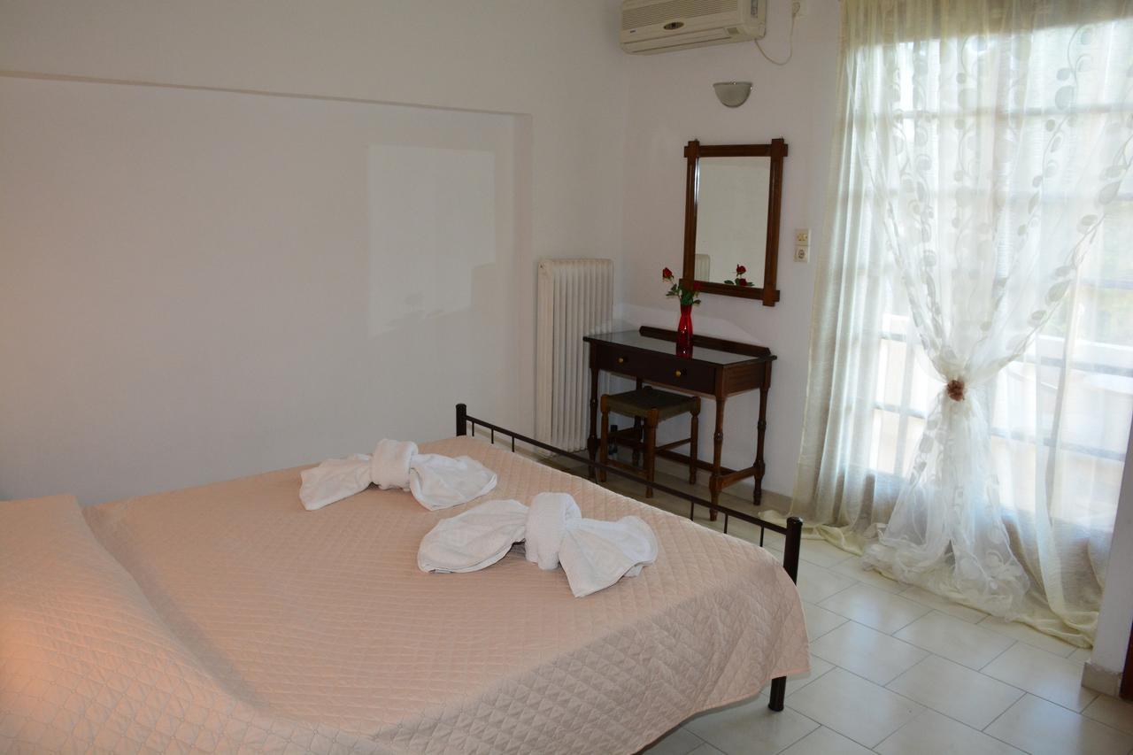 Voula Apartments Agia Marina  ภายนอก รูปภาพ
